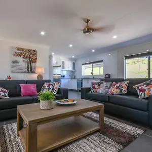 Yungaburra Lodge Yungaburra